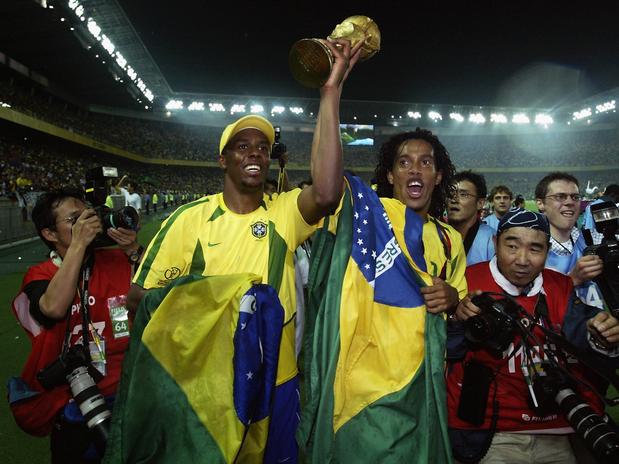Ronaldinho lacks 'dedication' for World Cup