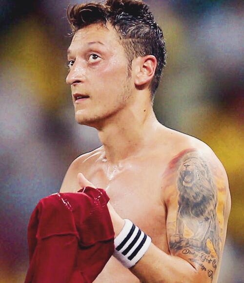Mesut Özil tattoo, the German number 10 from Gelsenkirchen, West Germany