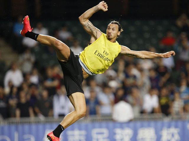 Zlatan Ibrahimovic scores gravity defying back heel goal ...