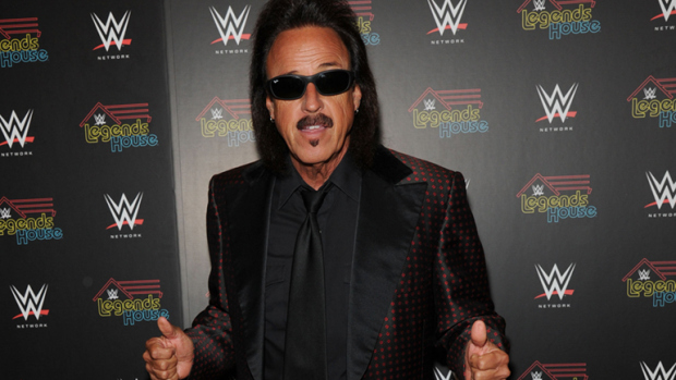 Jimmy Hart comedy seeks WWE Network, Pre-Order Daniel Bryan's book