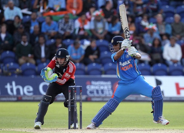 MS Dhoni Equal Ganguly's Record in the Second ODI Against ...