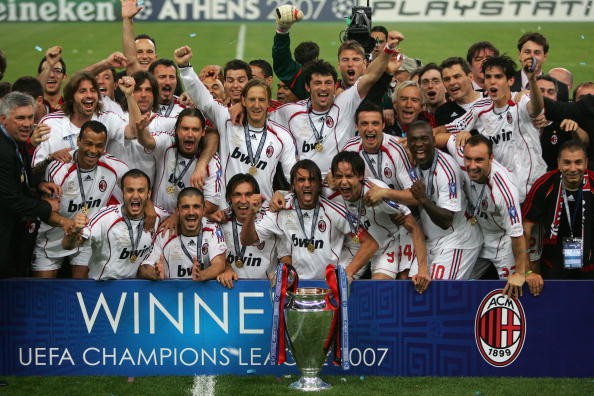 Cafu reveals Milan's celebration at half-time in 2005 ...