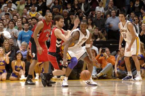 Top 5 iconic moments of Kobe Bryant's illustrious 20-year career