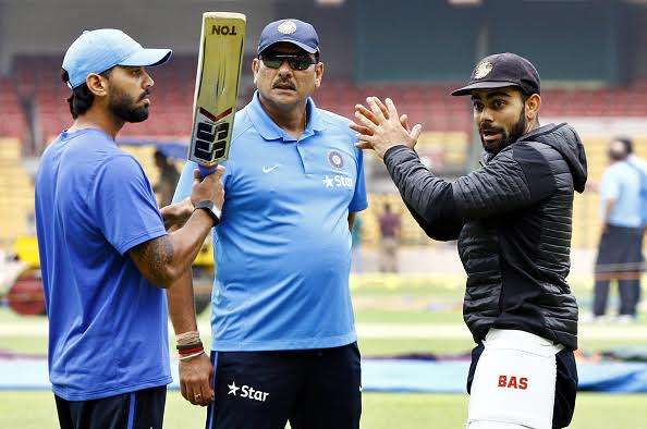 ravi-shastri-1464263946-800.jpg