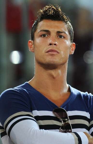 Page 7 Cristiano Ronaldo S Haircuts Over The Years With