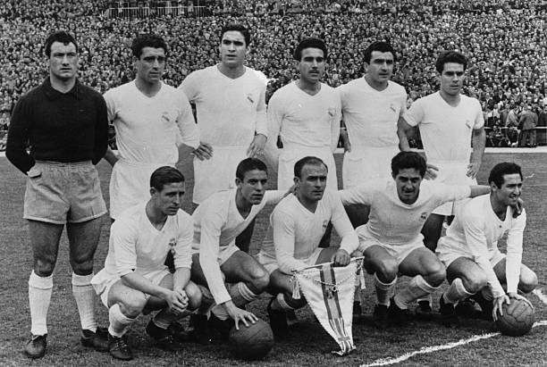 Resultado de imagem para Real Madrid vence a Fiorentina 1957