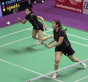 India's Ashwini Ponnappa (L) and Jwala Gutta (R) India's Ashwini Ponnappa (L) and Jwala Gutta (R)